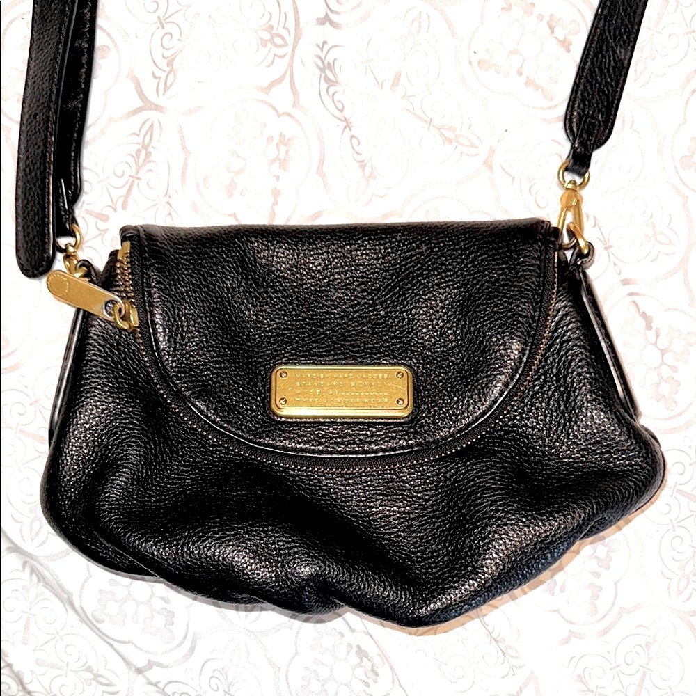 Authentic Marc Jacobs Black and Gold Crossbody Leather Bag